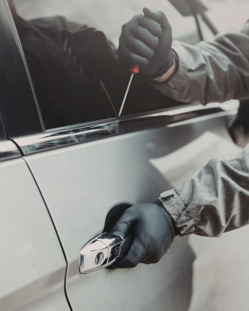 Car break-in representing theft and fraud charges and criminal defense in Washington, DC